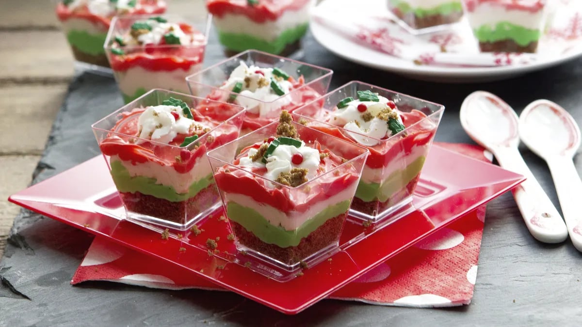 Mini Christmas Cheesecakes