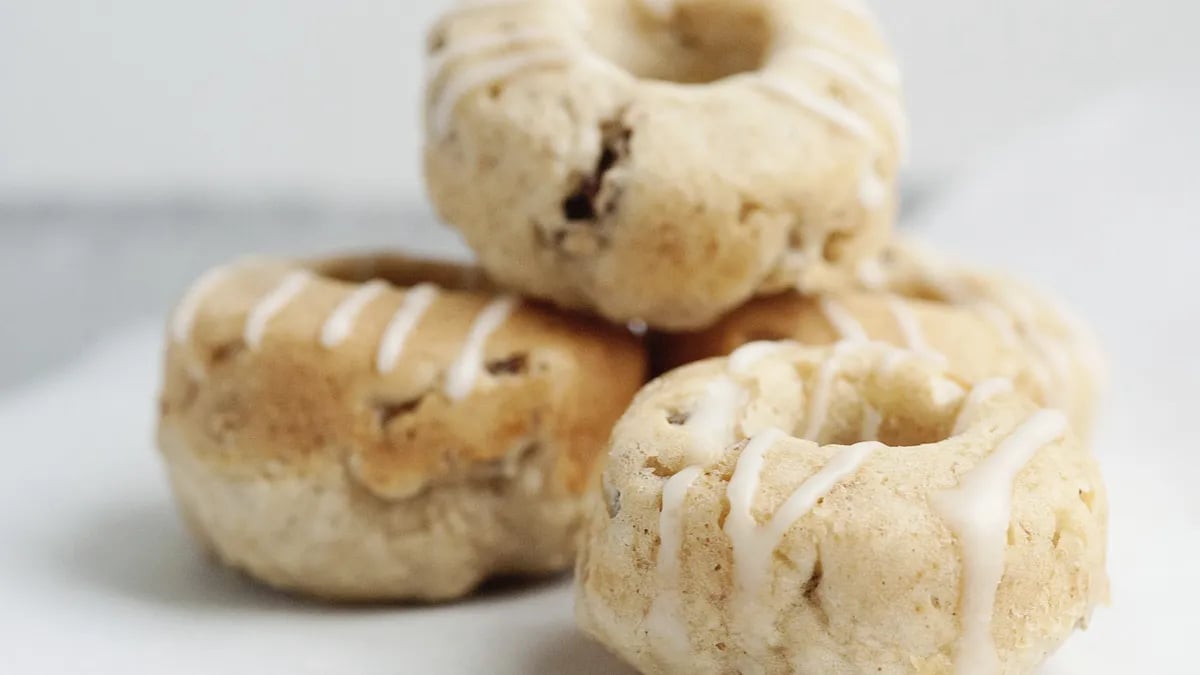 Baked Banana Nut Doughnuts with Vanilla Glaze