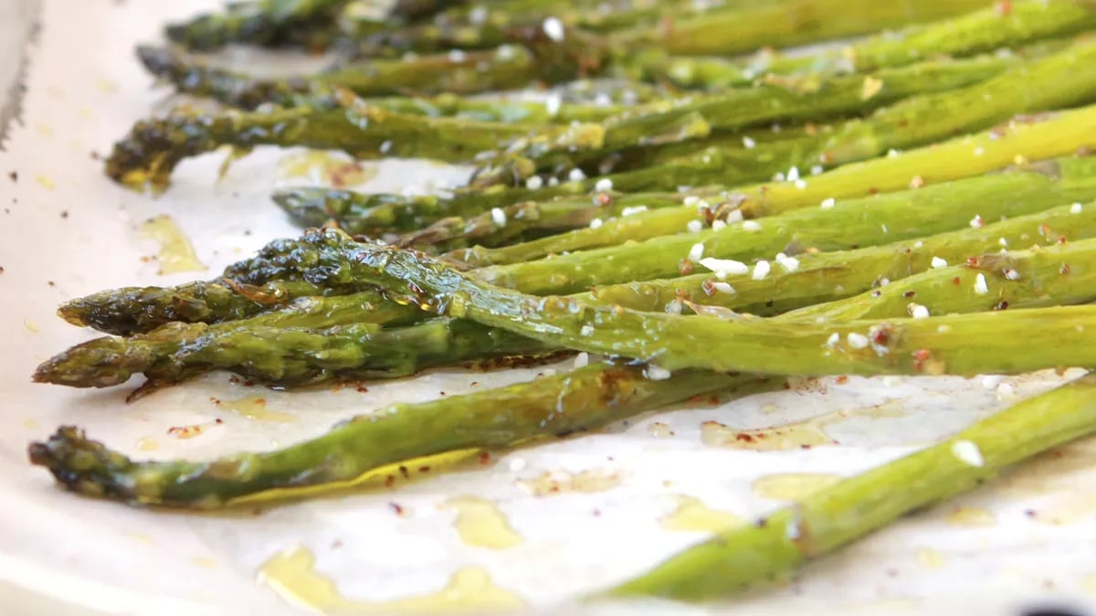 3-Step Lemon-Pepper Asparagus