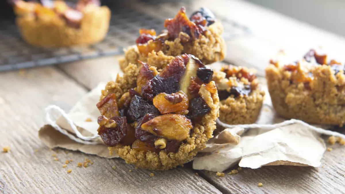 Nutty Berry Tarts