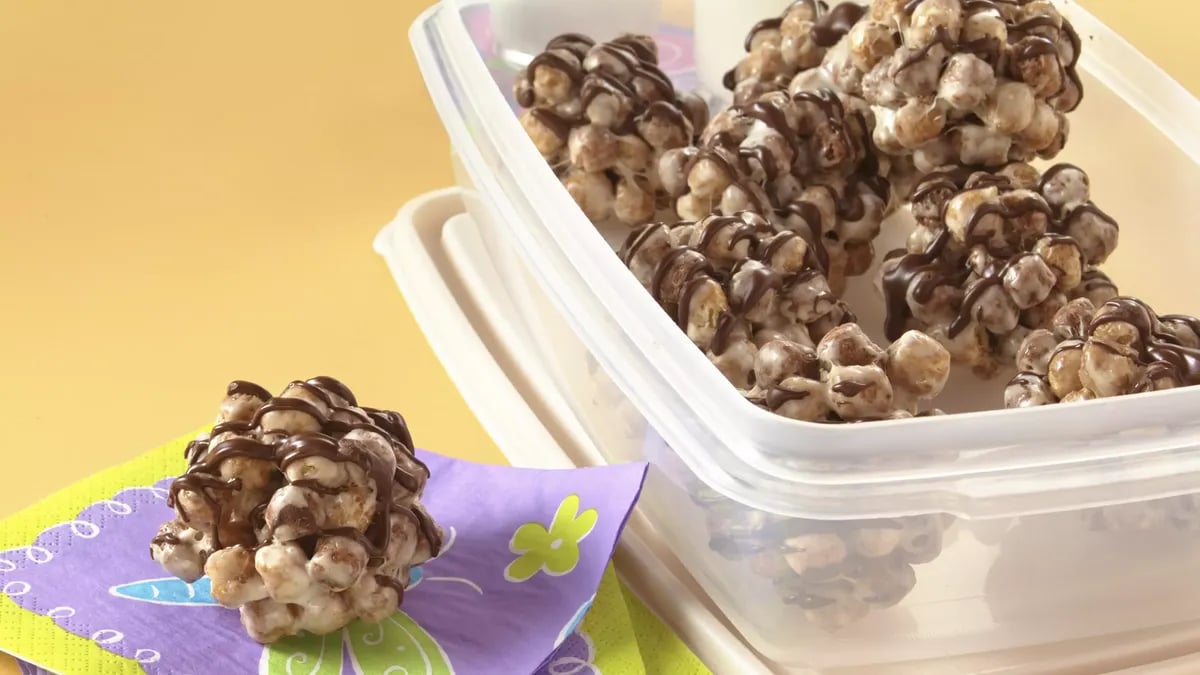 Reese's Puffs® Sticky Balls