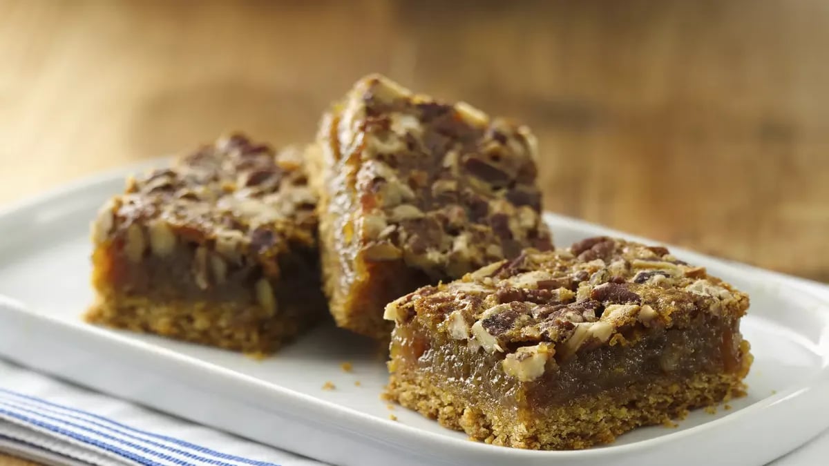 Pecan Pie Surprise Bars