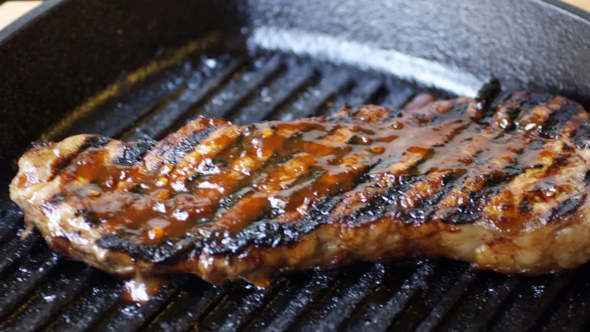 Chipotle-Mango Sirloin Steaks