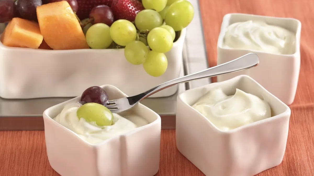 5-Minute Creamy Fruit Dip