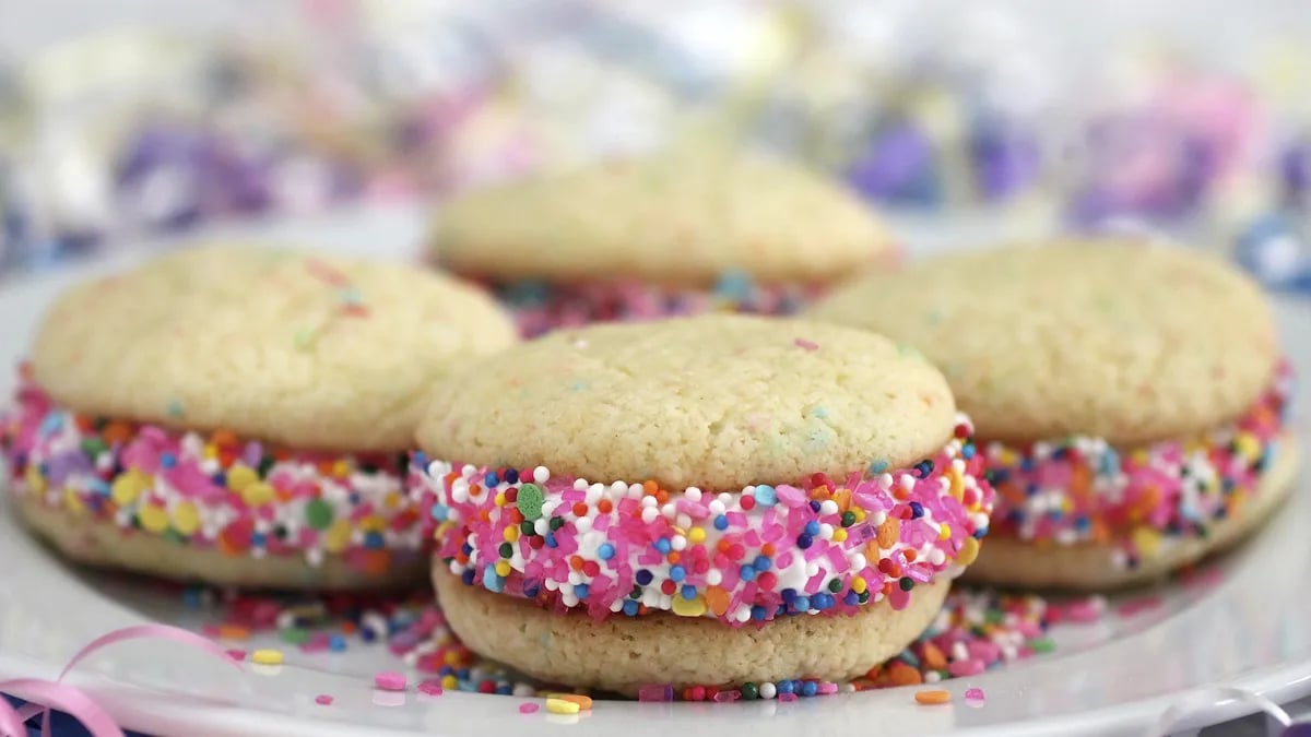 Birthday Cake Whoopie Pies