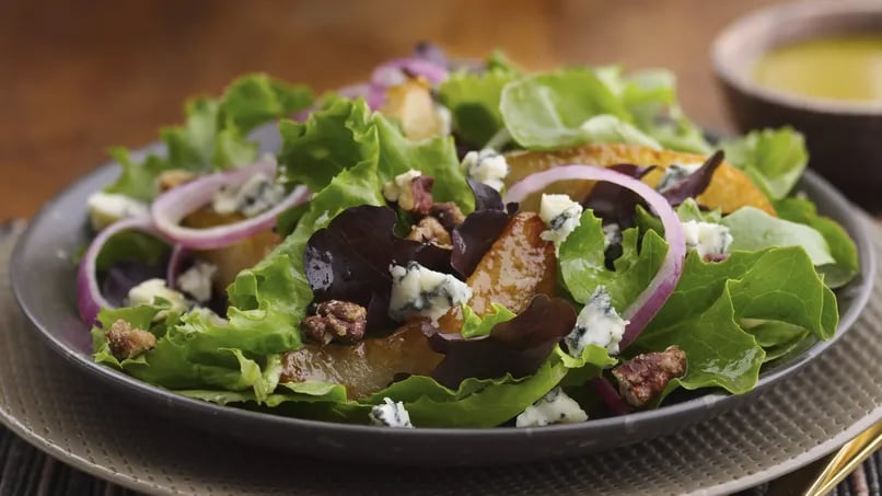 Caramelized Pears and Gorgonzola Salad