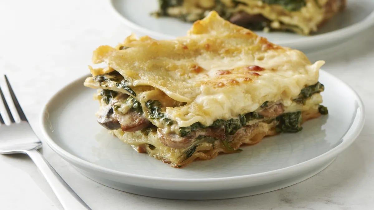 Make-Ahead Creamy Spinach Lasagna