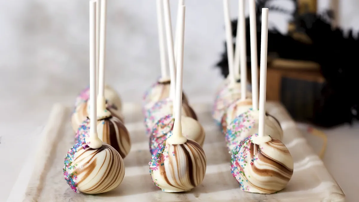 Eclipse Cake Pops