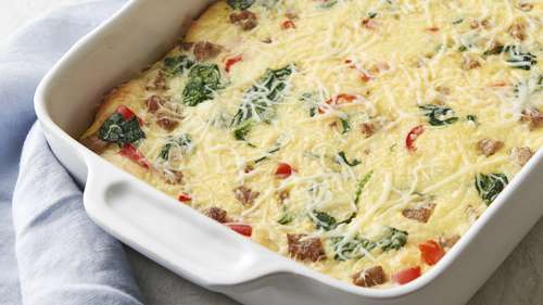 Slow Cooker Sausage and Spinach Breakfast Casserole