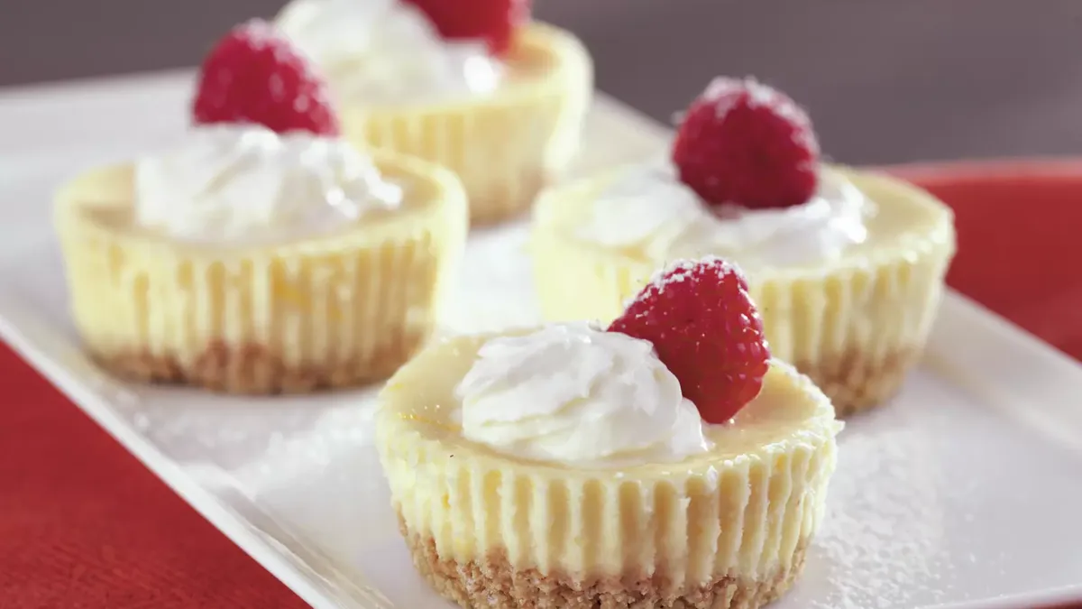 Frosted Toast Crunch™ Cheesecake Cupcakes