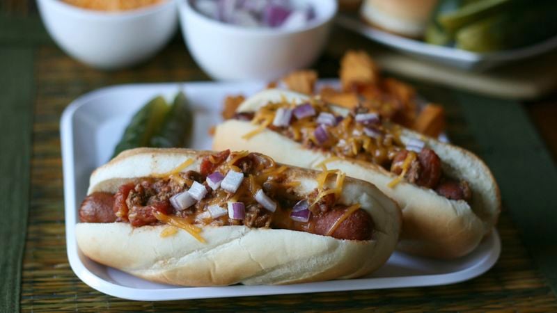 Slow-Cooker Chili Dogs