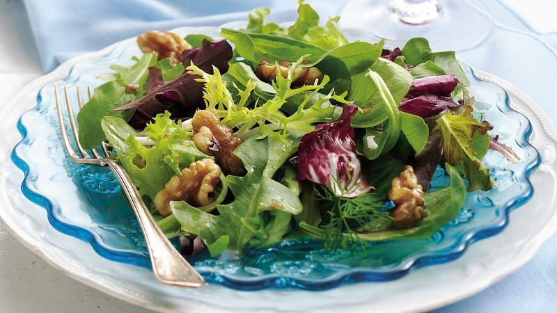 Mixed Green Salad with Walnuts