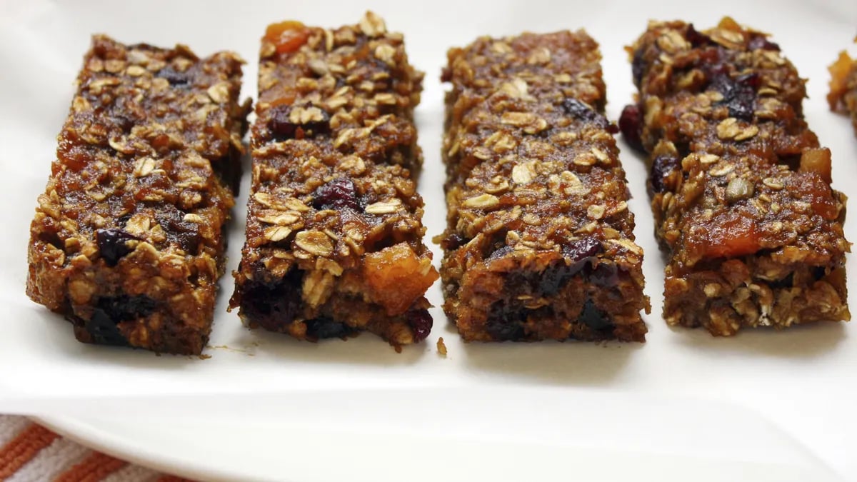 Apricot-Cranberry Granola Bars