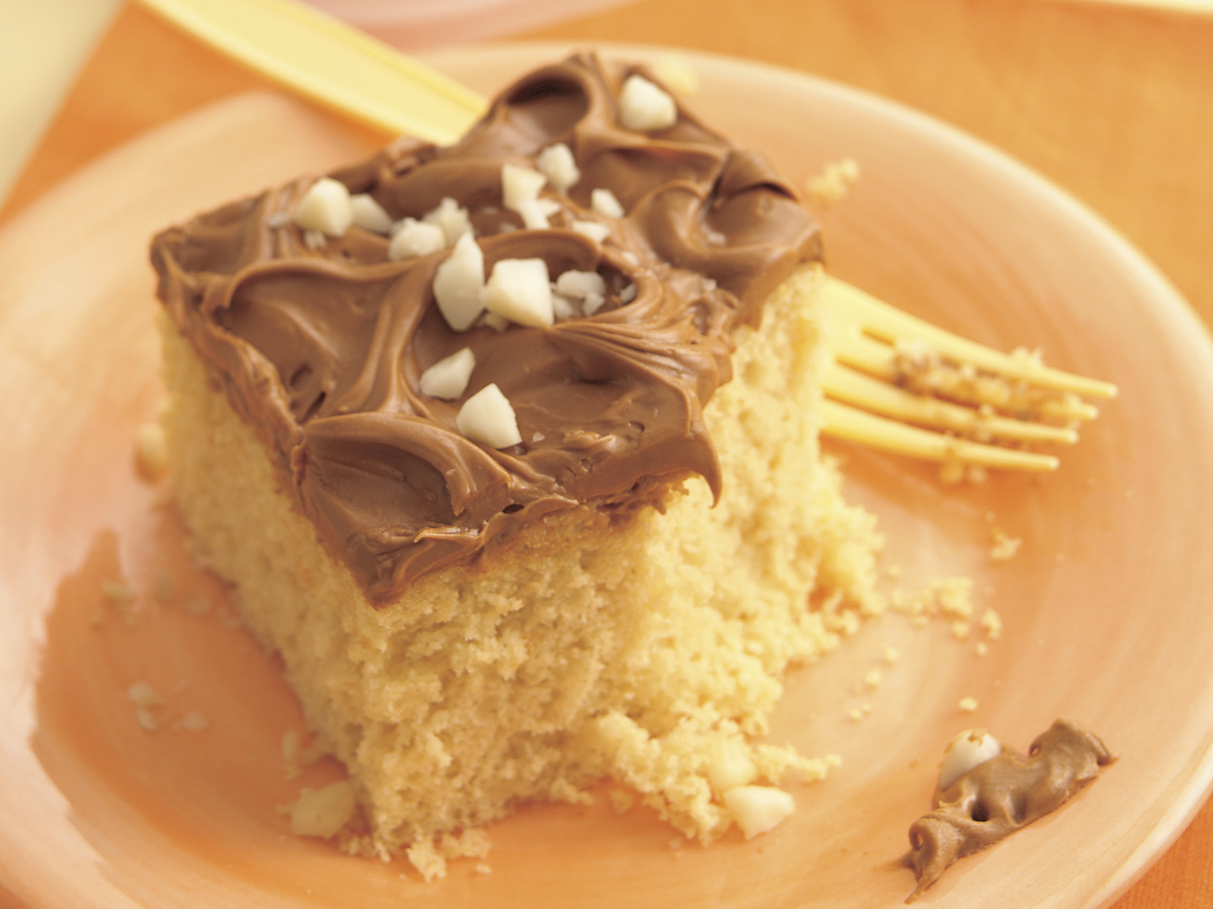 Easy dulce de leche chocolate cake - Simply Delicious