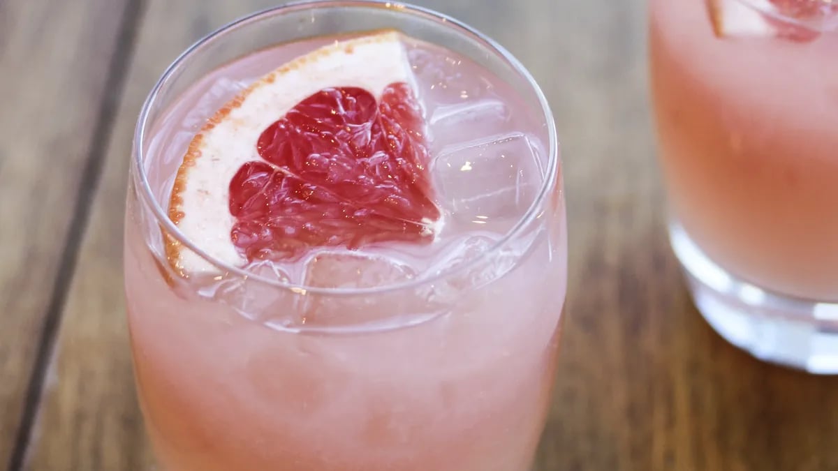 Ginger Grapefruit Fizz