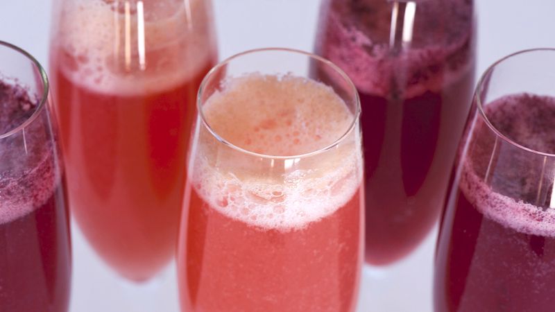 Berry Bellini Cocktail