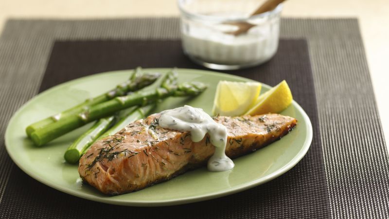Grilled Salmon with Lemon Dill Sauce