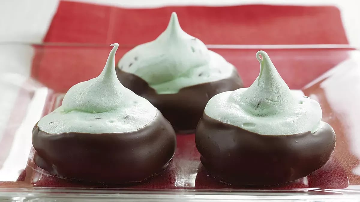 Gluten-Free Mint Chocolate Chip Meringues