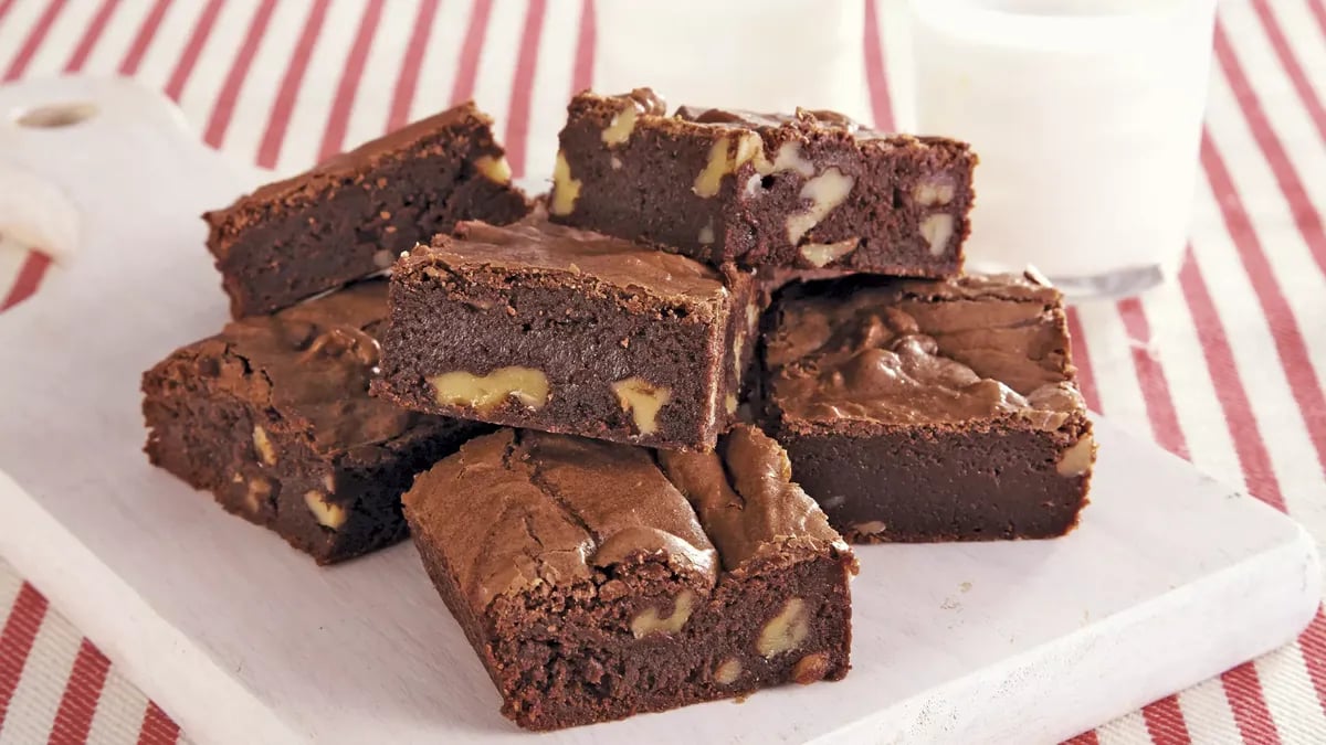 Amaretto Walnut Brownies