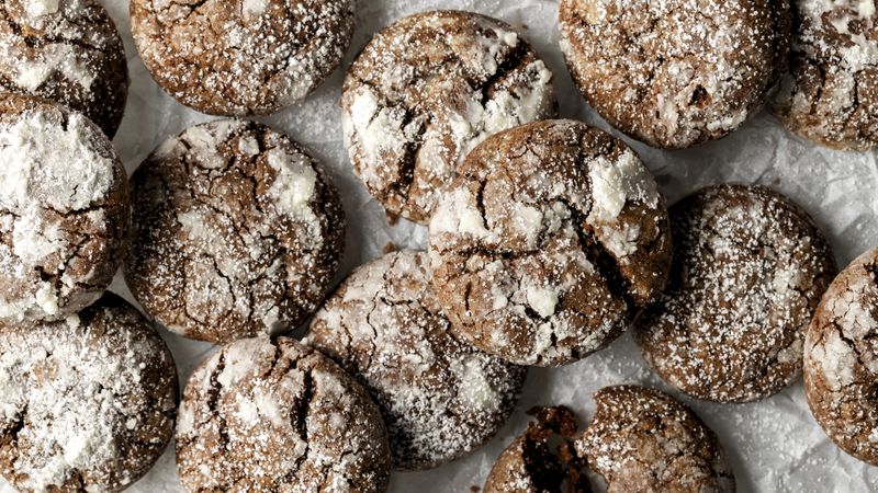 Easy Chocolate Crinkle Cookies Recipe - Pillsbury.com