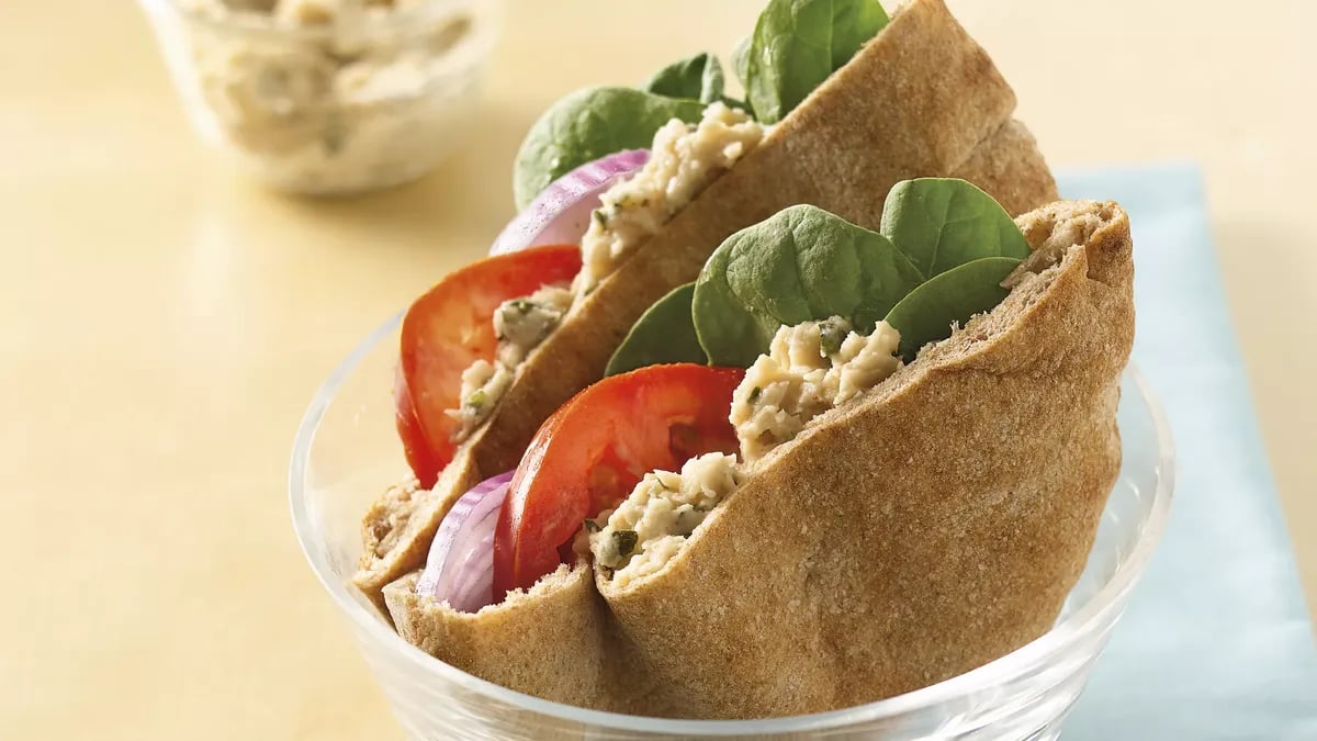 White Bean Hummus Pitas