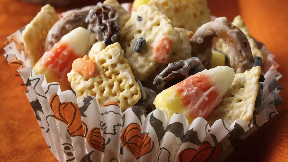 Halloween Chex™ Mix (1/2 Recipe)