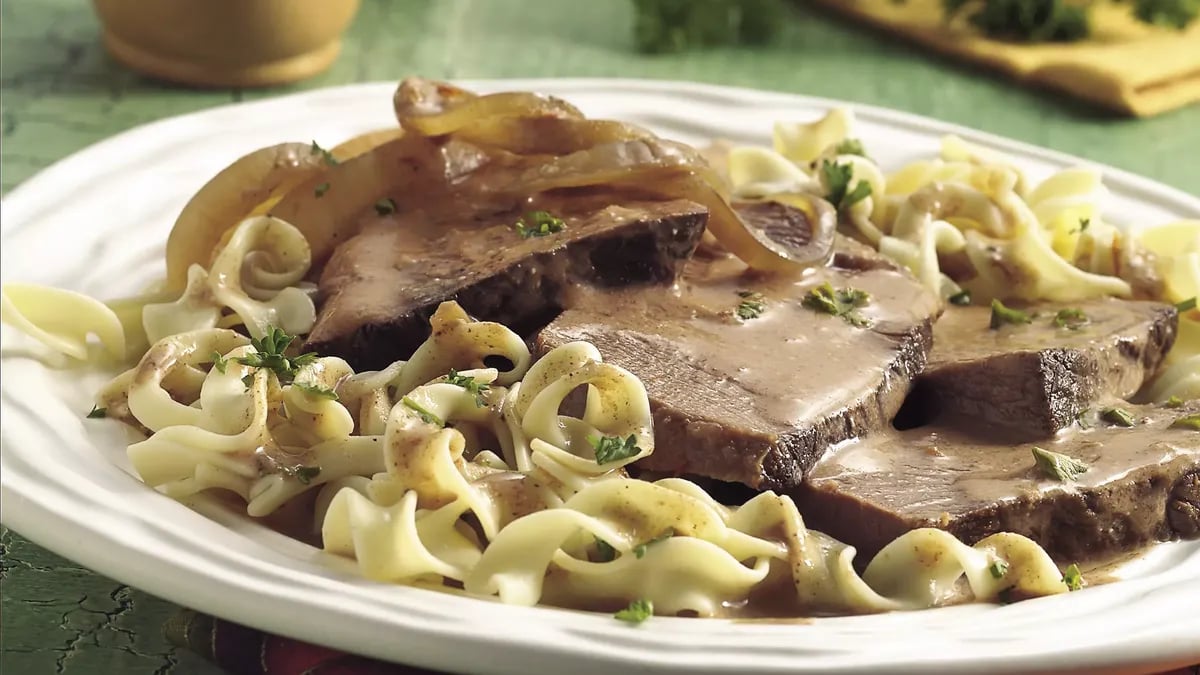 Slow-Cooker Hungarian Beef Pot Roast