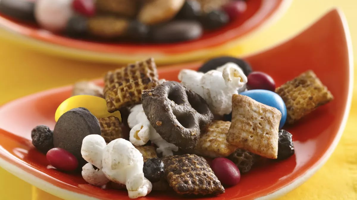 Buckin' Blueberry Chex Mix®