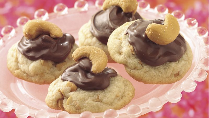 Chocolate-Filled Cashew Cookies