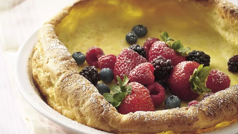 Dutch Baby Pancake with Berry Topping