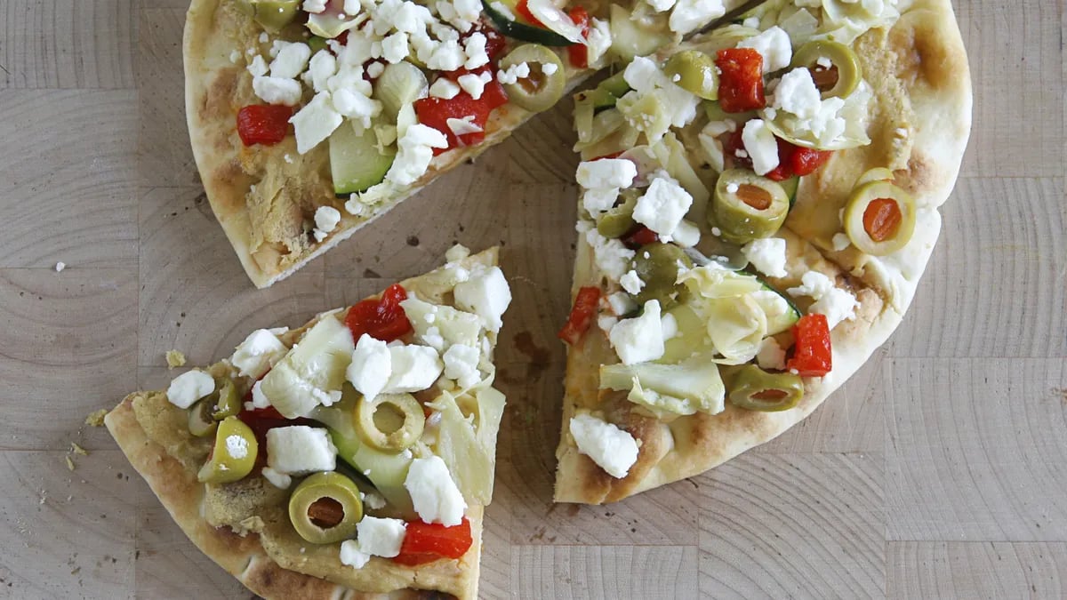 Mediterranean Flatbread Pizza Appetizer