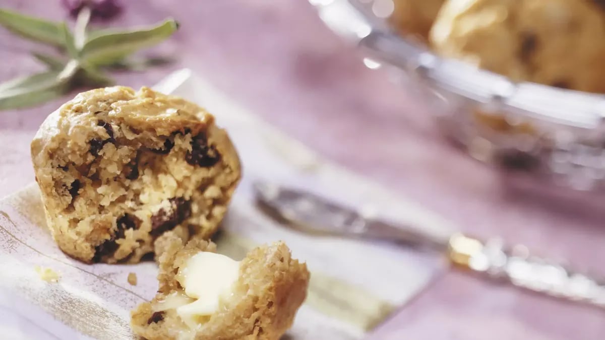 Banana-Raisin Muffins