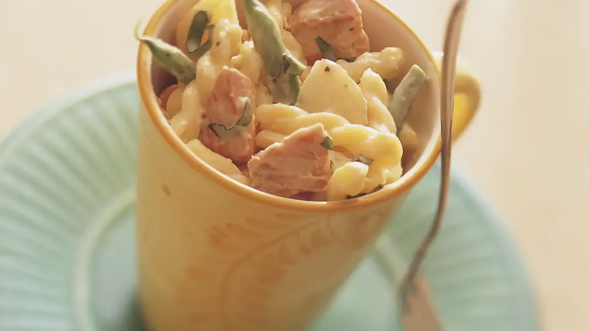 Creamy Salmon with Gemelli and Veggies