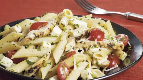 Chicken and Fresh Mozzarella Pasta