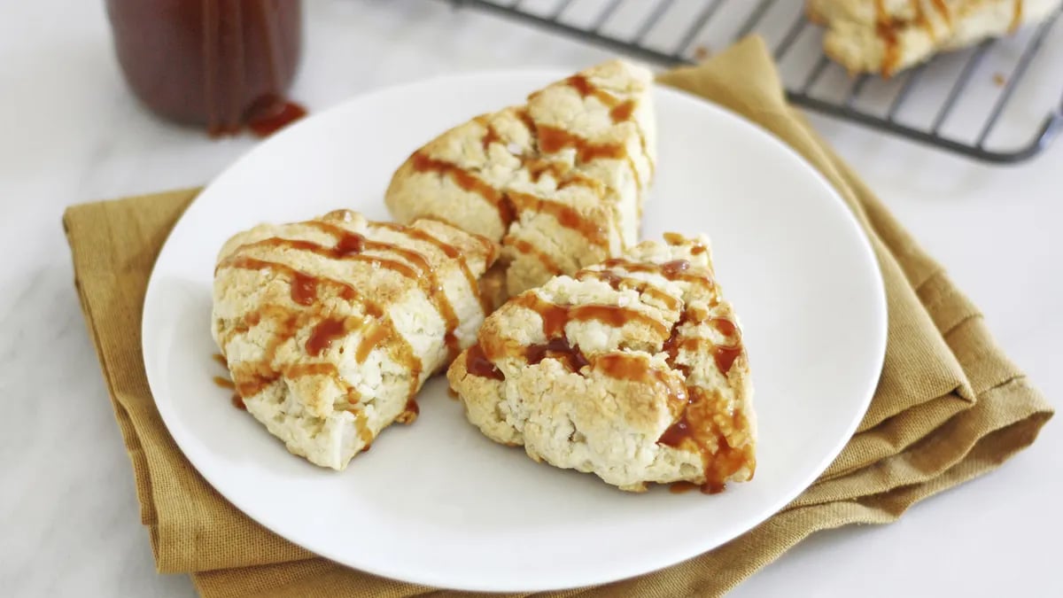 Apple Pear Salted Caramel Scones