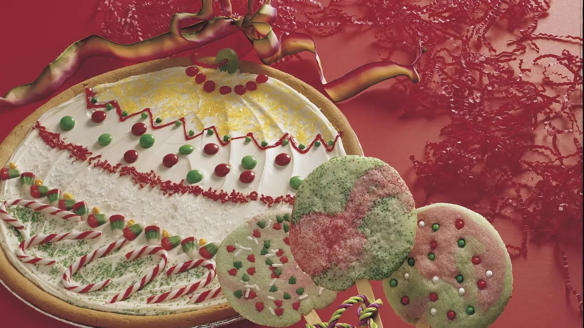 Giant Christmas Ornament Cookie