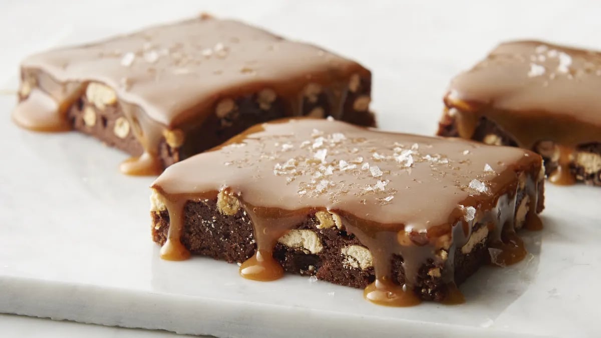 Salted Caramel Pretzel Brownies