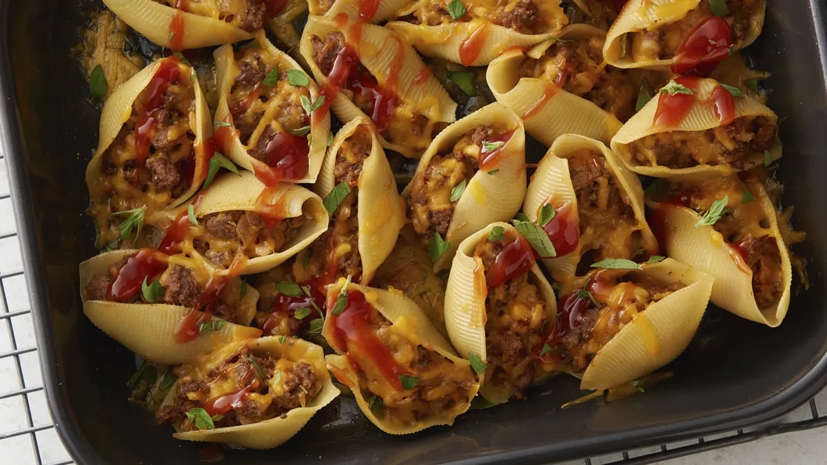 Cheeseburger Stuffed Shells