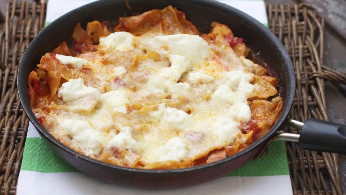 Skillet Buffalo Chicken Lasagna