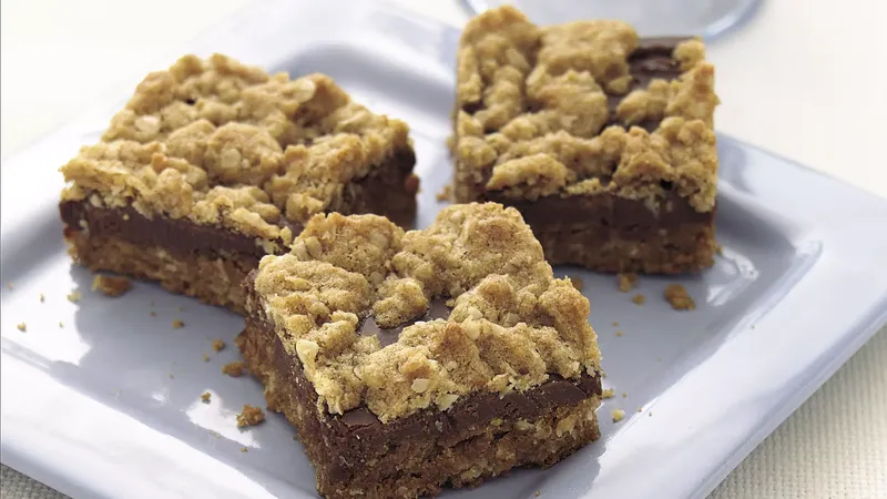 Chewy Chocolate-Oat Bars Recipe - BettyCrocker.com