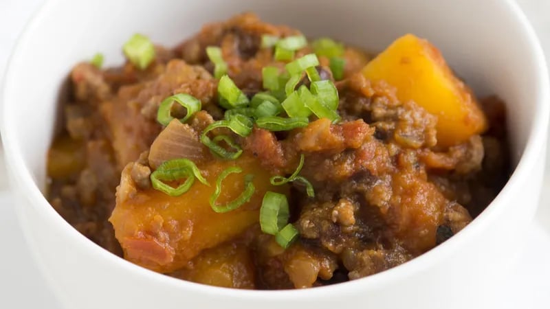 Beef, Black Bean and Squash Chili Recipe - BettyCrocker.com