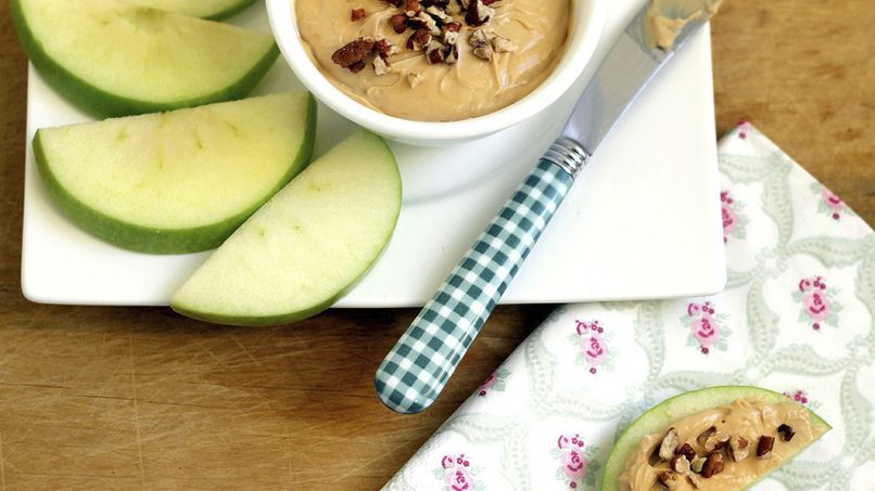 Apples with Dulce de Leche Cream Cheese