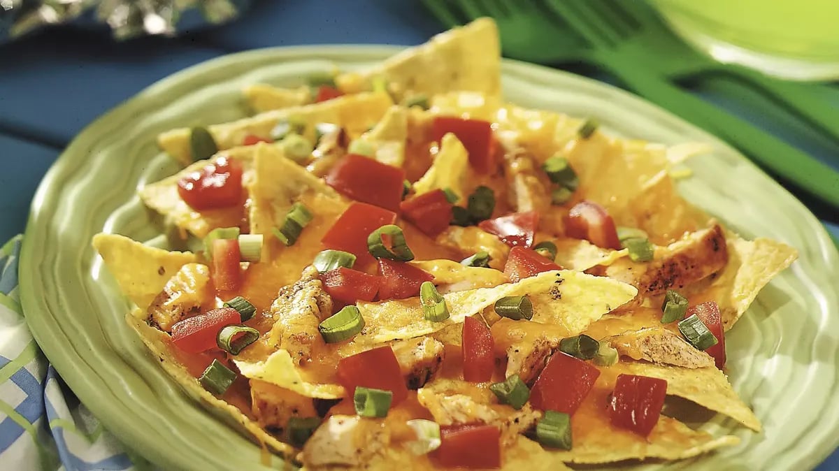 Zesty Grilled Chicken Nachos