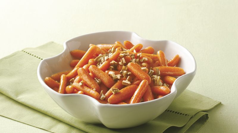 Maple-Glazed Carrots with Pecans