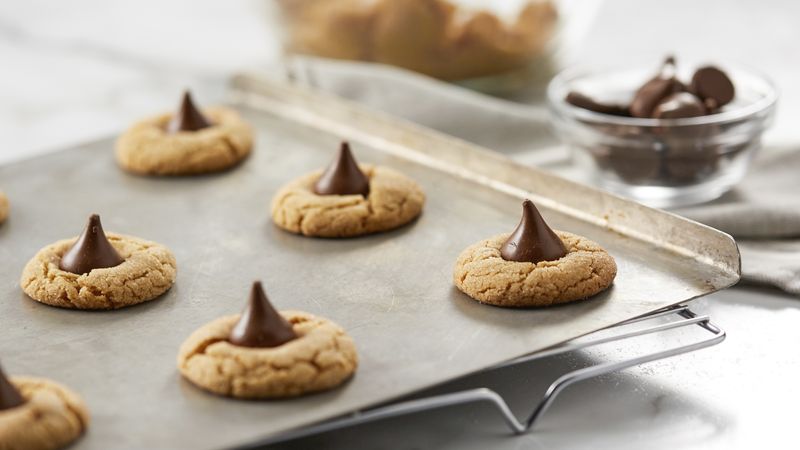 Easy Peanut Butter Blossoms