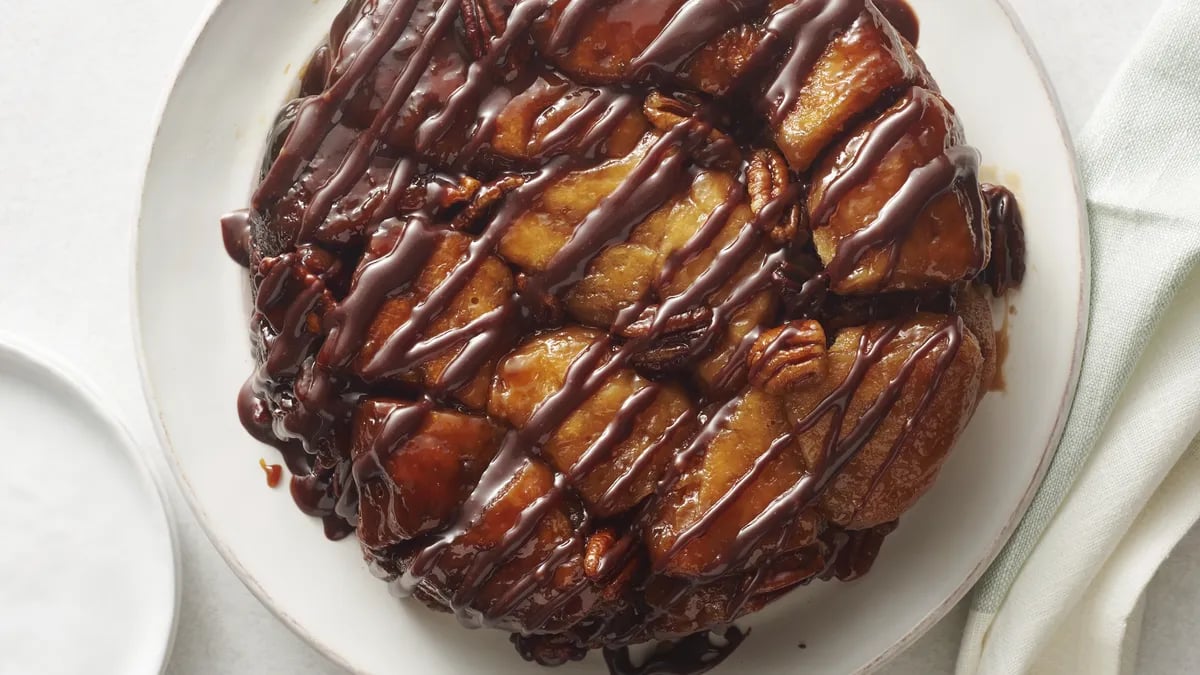 Slow-Cooker Turtle Monkey Bread