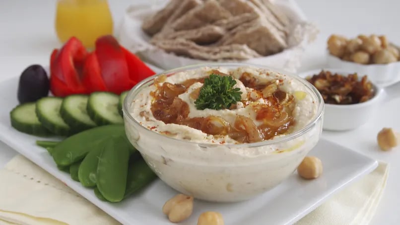 Hummus with Caramelized Onions