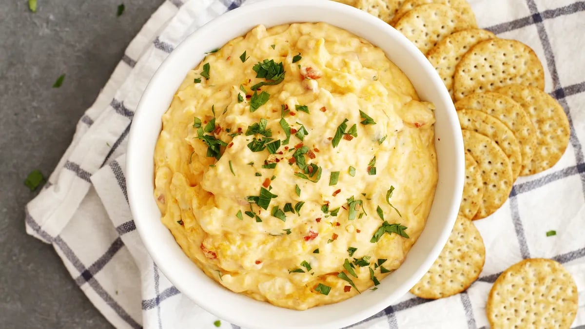 Slow-Cooker Hot Pimiento-Cheese Dip