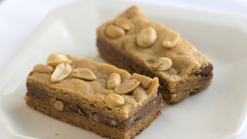 Peanut Butter Cookie and Chocolate Sandwich Bars 