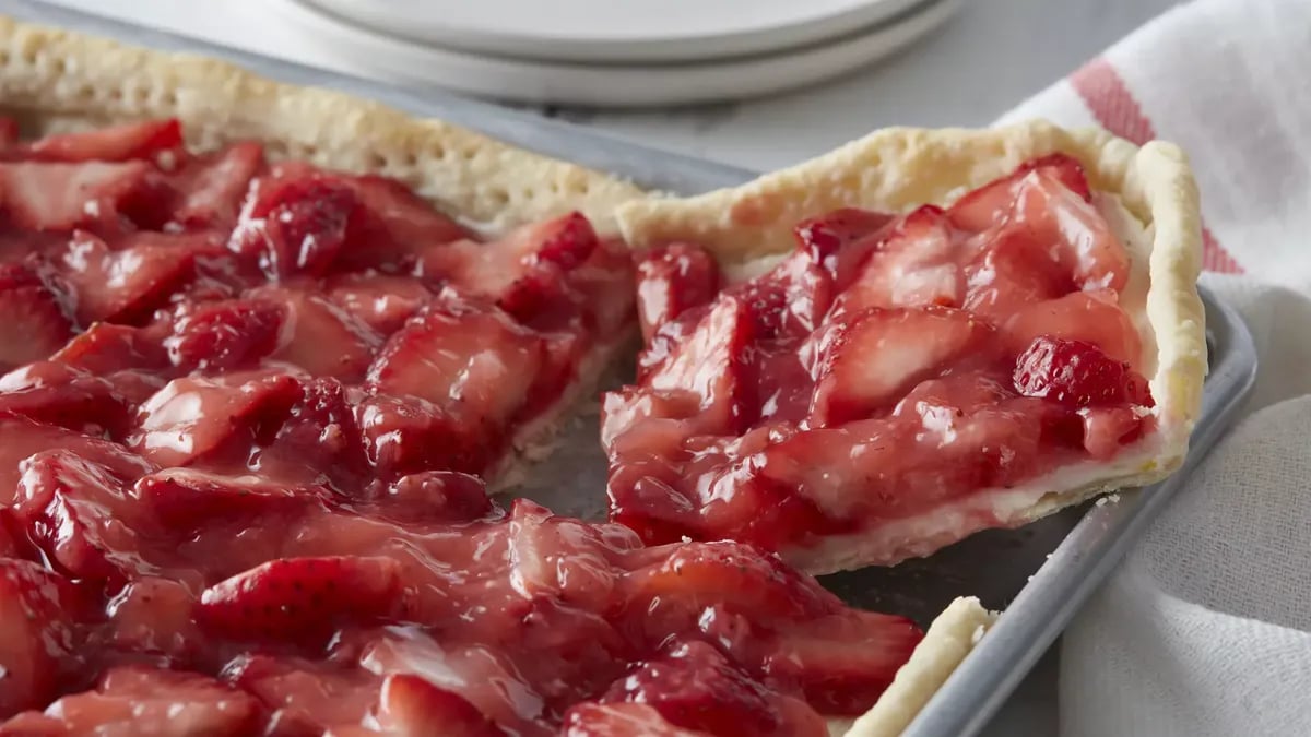 Strawberry Slab Pie 